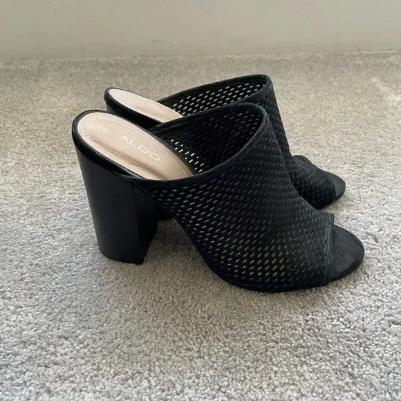 Mesh heels - Picture 2 of 2